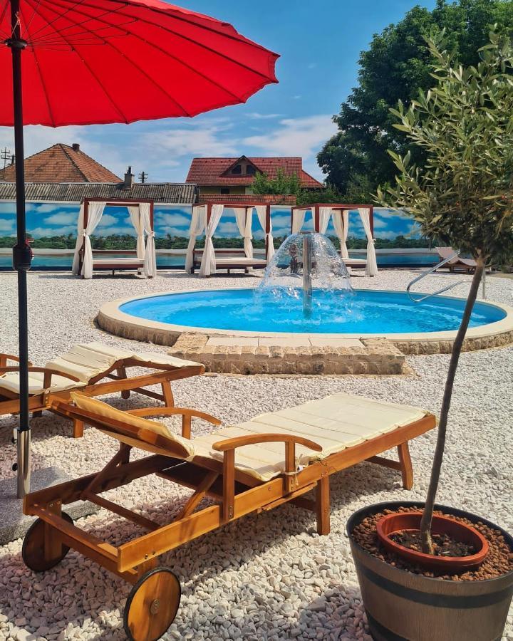 Vila Rozalia Garden Gate Avrig Dış mekan fotoğraf
