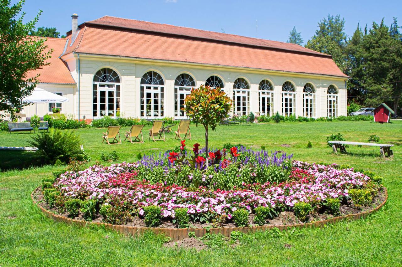 Vila Rozalia Garden Gate Avrig Dış mekan fotoğraf