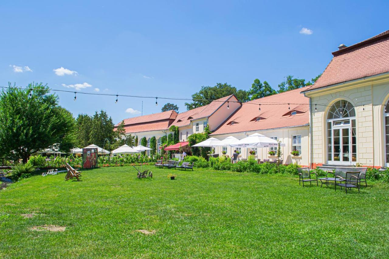 Vila Rozalia Garden Gate Avrig Dış mekan fotoğraf